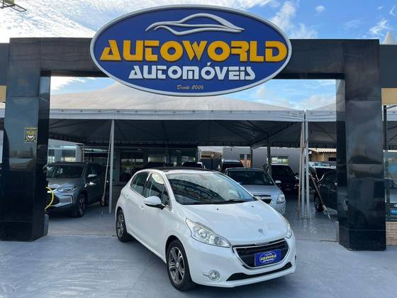 PEUGEOT 208 1.6 GRIFFE 16V FLEX 4P AUTOMÁTICO